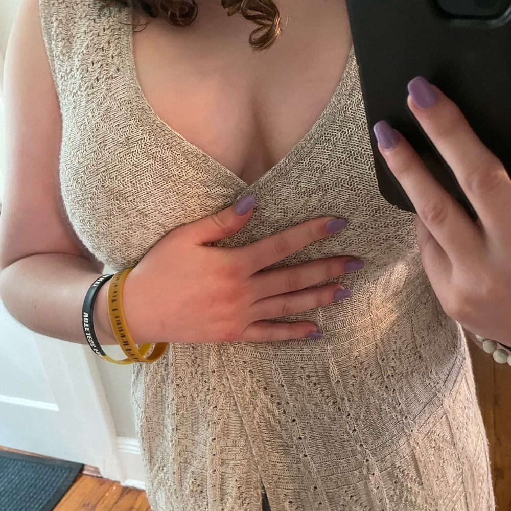 CREAM SWEATER